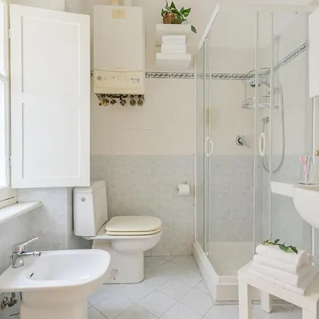 Mare E Teatro - L'opera Group Apartment