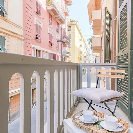 Mare E Teatro - L'opera Group Apartment *